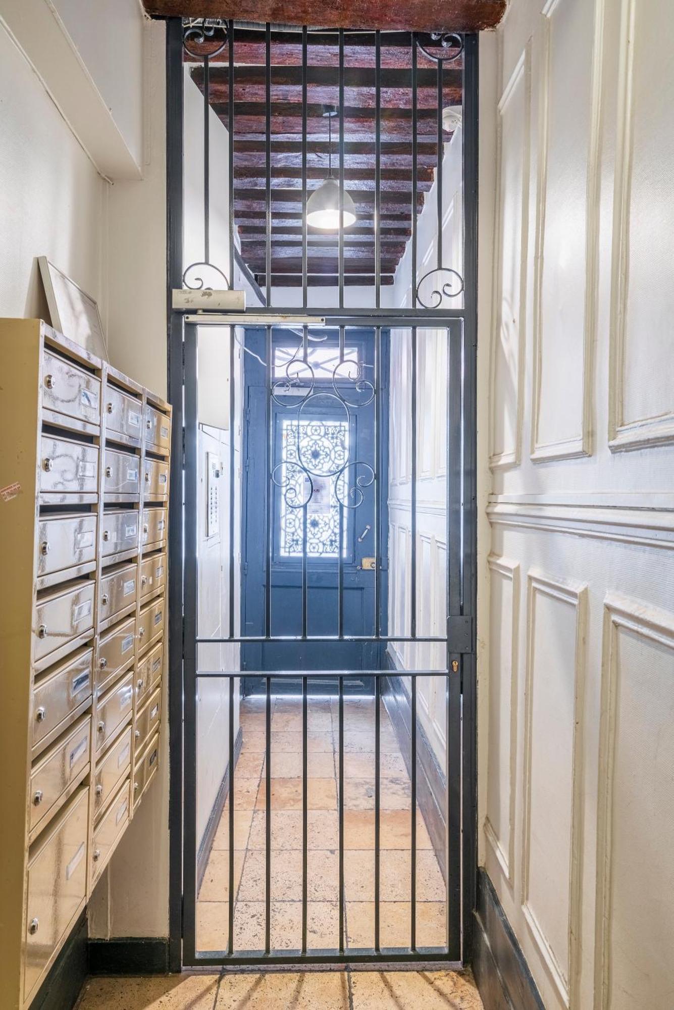 Louvre Innocent Apartment باريس المظهر الخارجي الصورة